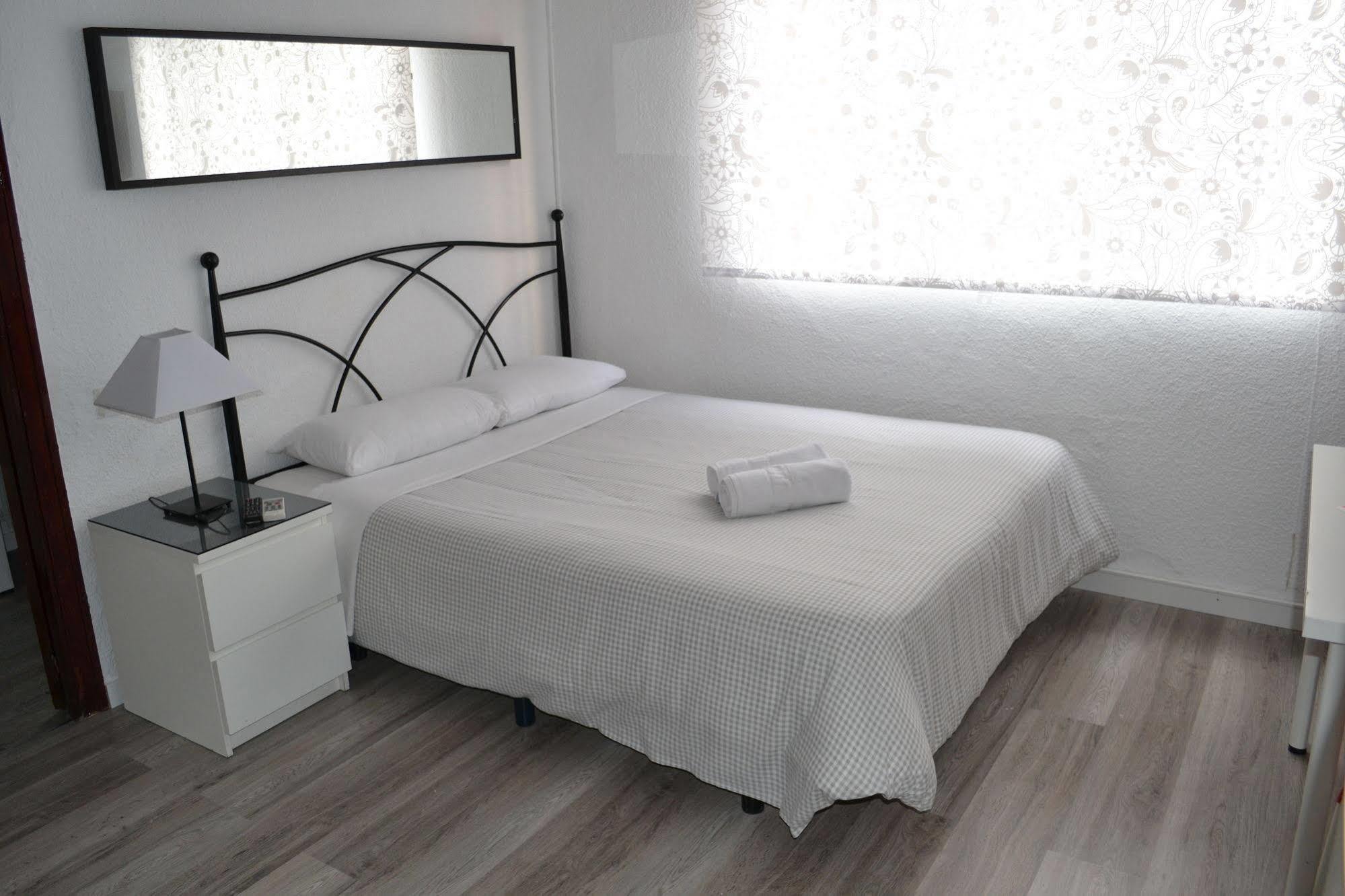 מדריד Apartamentos Arapiles מראה חיצוני תמונה